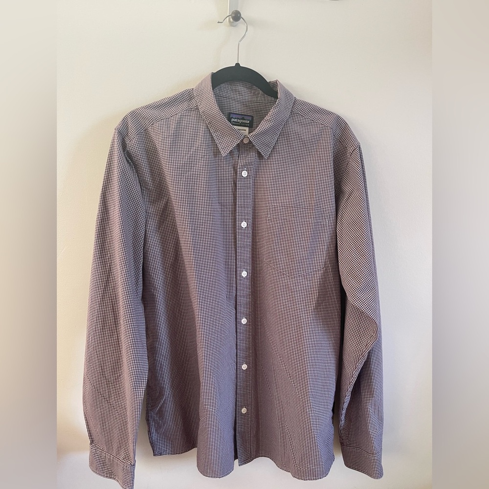 Patagonia Men’s L Button Down Plaid Shirt Long Sleeves Checkered